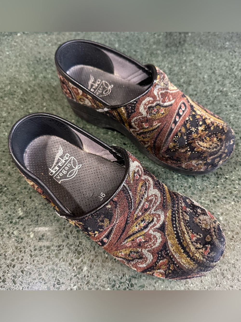 Dansko Vegan Velvet Tapestry Paisley Clogs Mules Size EU 36 US 5.5-6 READ